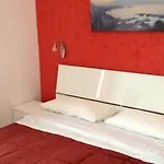 Mergellina * Νάπολη